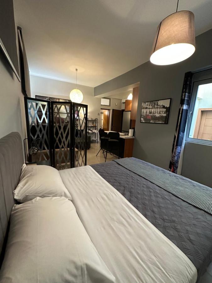 Elegant Escapes 5 Apartment Athena Bagian luar foto